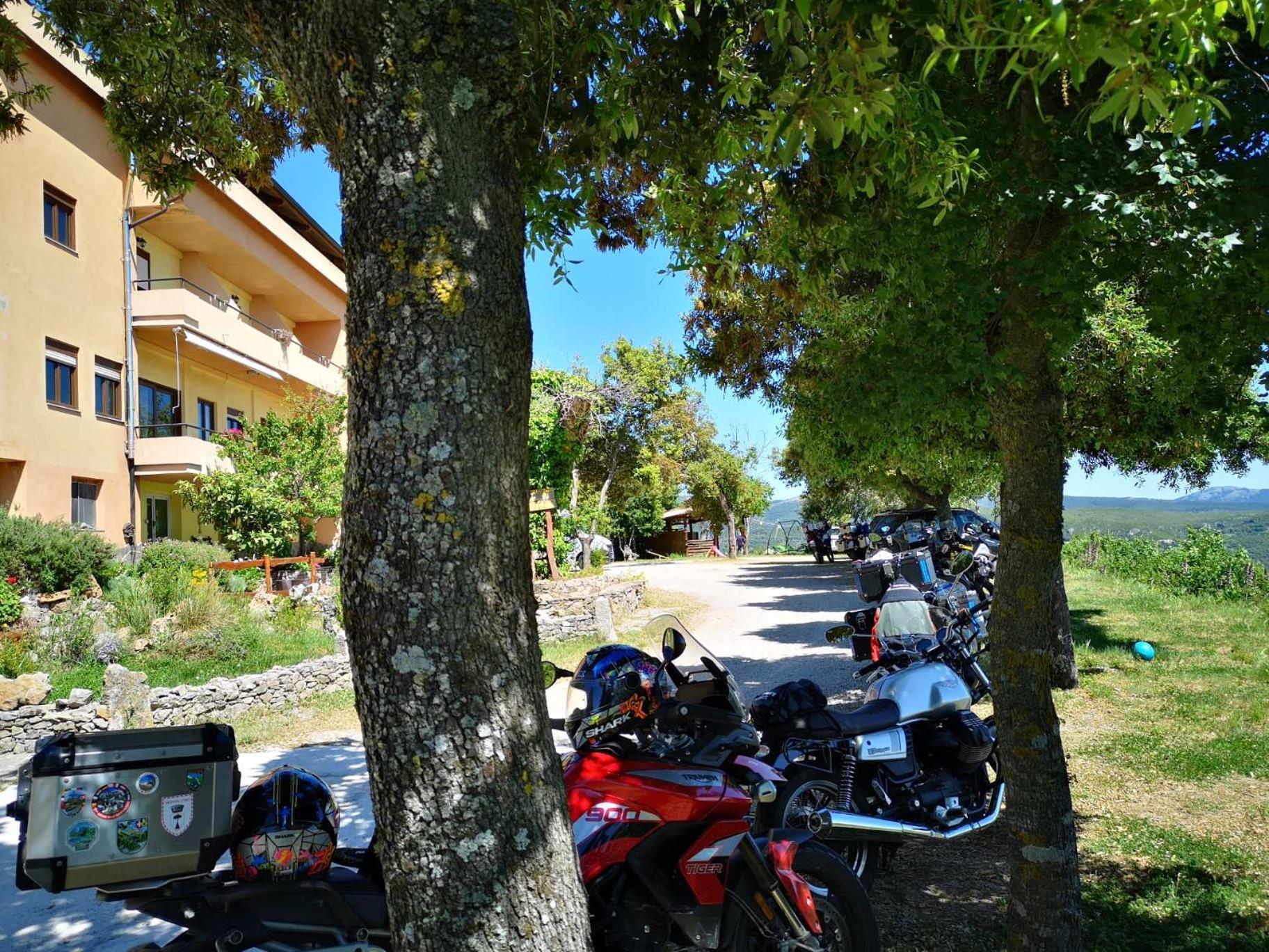 Hotel Miramonti Seulo Turismo Rurale Exterior photo